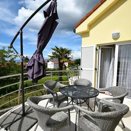 Apartments Luka Malinska Exterior photo