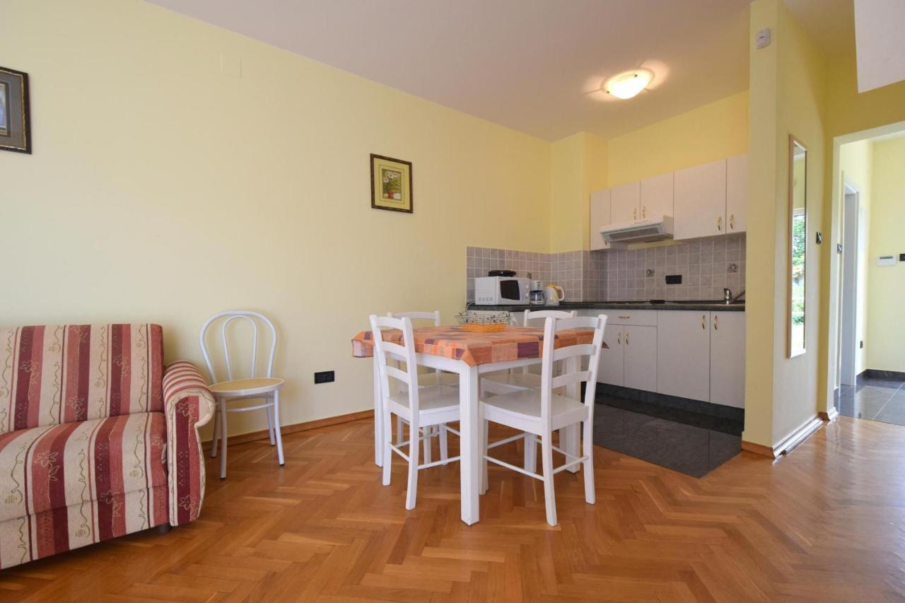 Luka Apartment Malinska